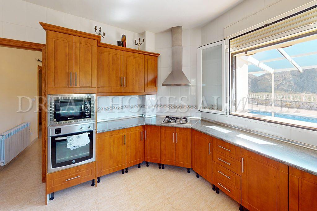 dream homes almeria ref 3796 270000 kitchen 1